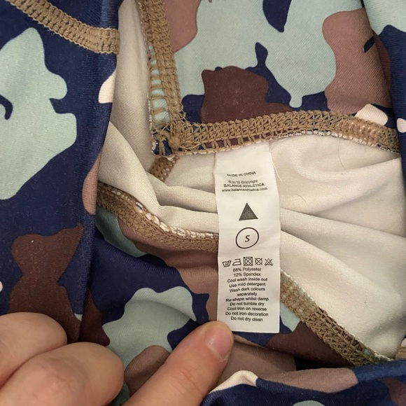 Balance Athletica camo ascend pants - Picture 3 of 4